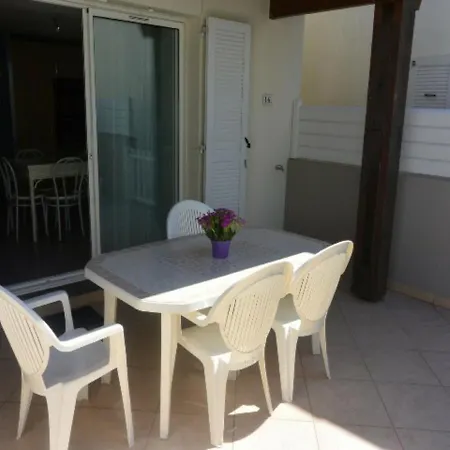 Climatisee Pour 6 Avec Piscine Et Parking Proche - Fr-1-607-42 Semesterbostad *