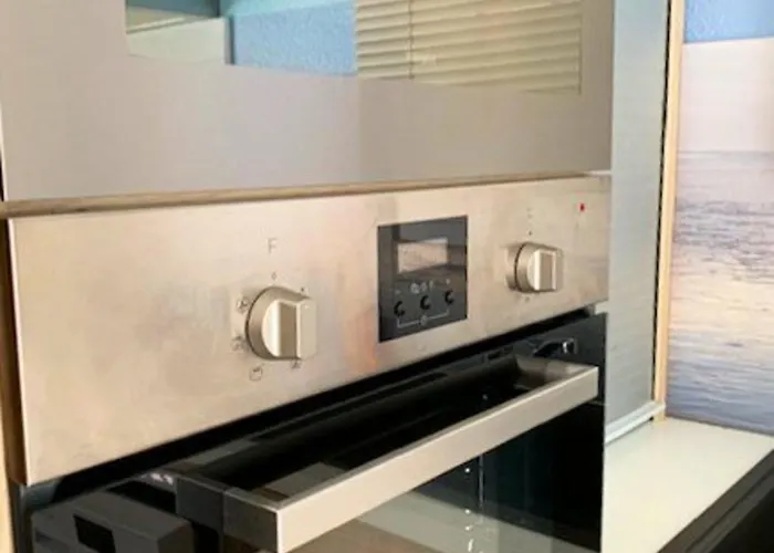 Casa vacanze Climatisée Pour 6 Avec Piscine Et Parking Proche - Fr-1-607-42