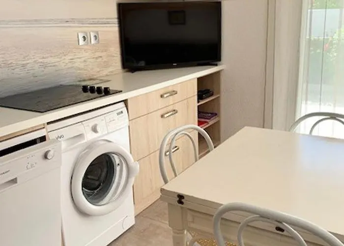 Climatisée Pour 6 Avec Piscine Et Parking Proche - Fr-1-607-42 Casa vacanze